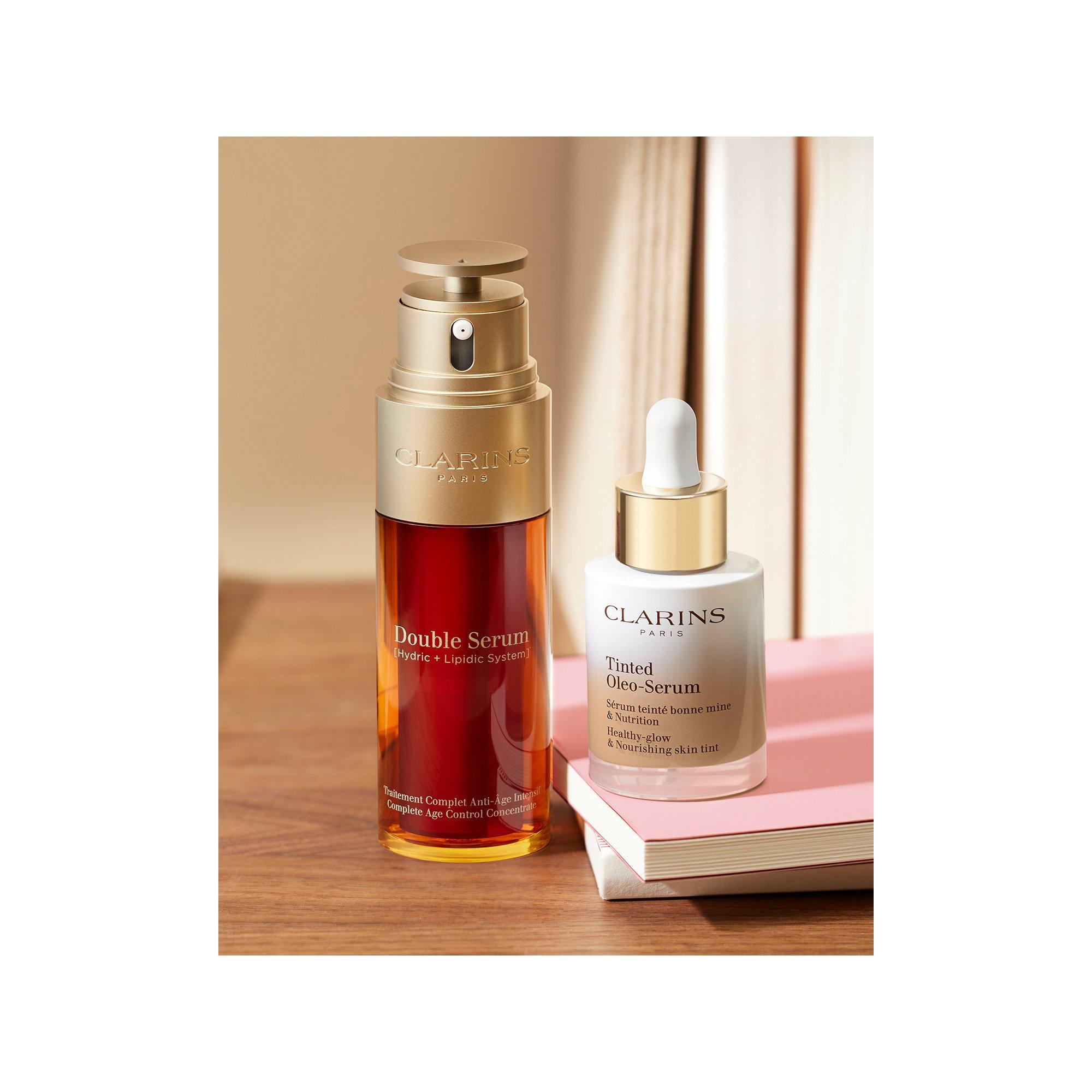 CLARINS TINTED OLEO-SERUM Tinted Oleo-Serum - Nährendes, getöntes Serum für einen gepflegten Teint 