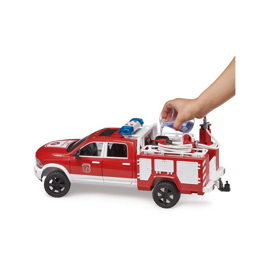 bruder  RAM 2500 Feuerwehreinsatzwagen 