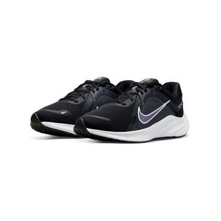 NIKE Wmns Quest 5 Laufschuhe 