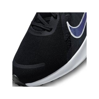 NIKE Wmns Quest 5 Laufschuhe 