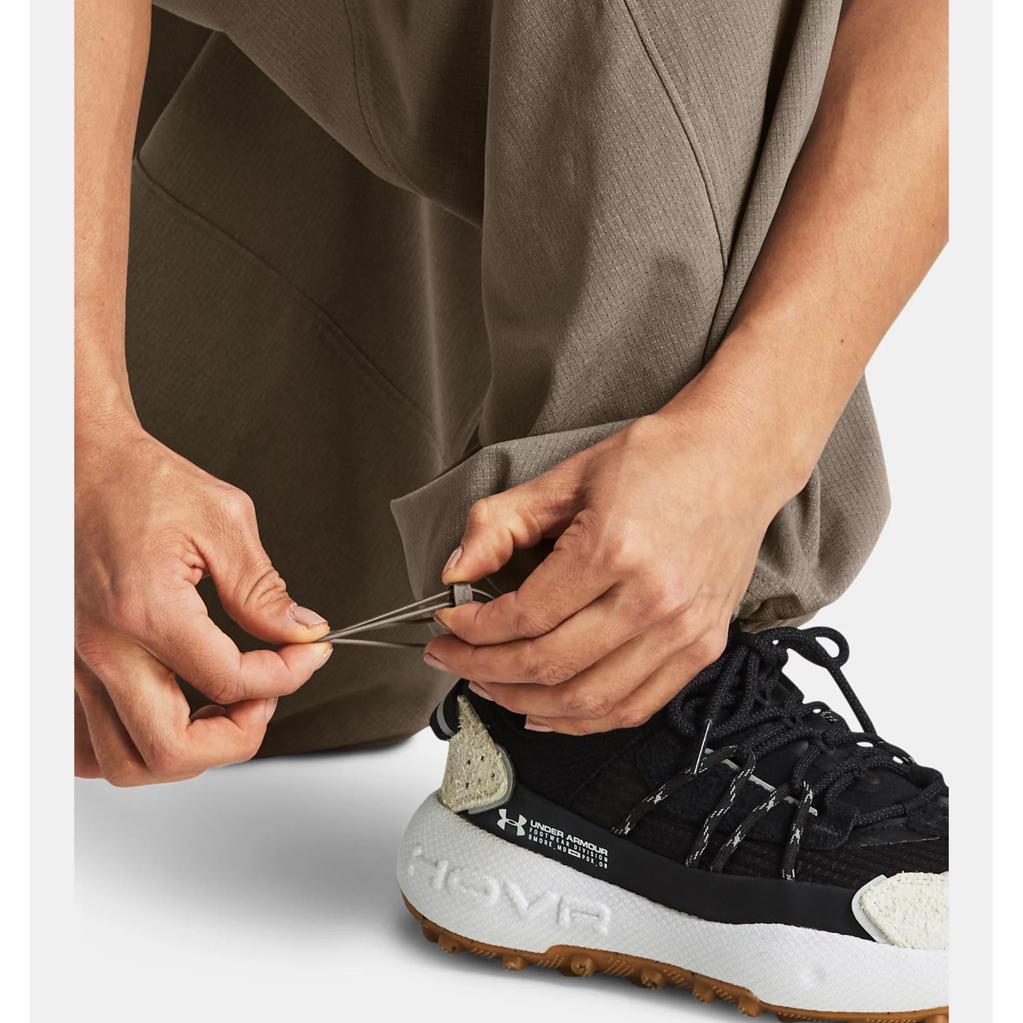 UNDER ARMOUR UA Unstoppable Airvent Parachute Pant Pantaloni, loose fit, lunghi 