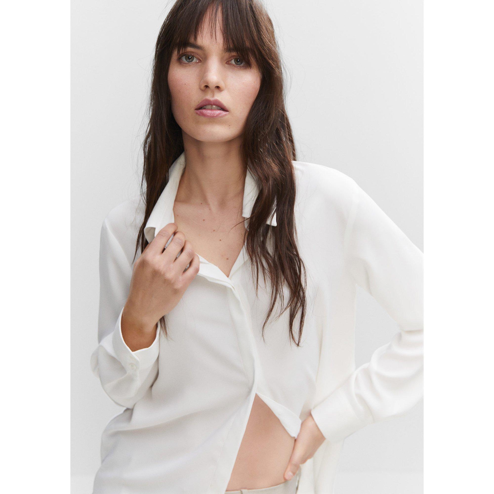 MANGO Basic Langarm Hemd mit Knöpfen  