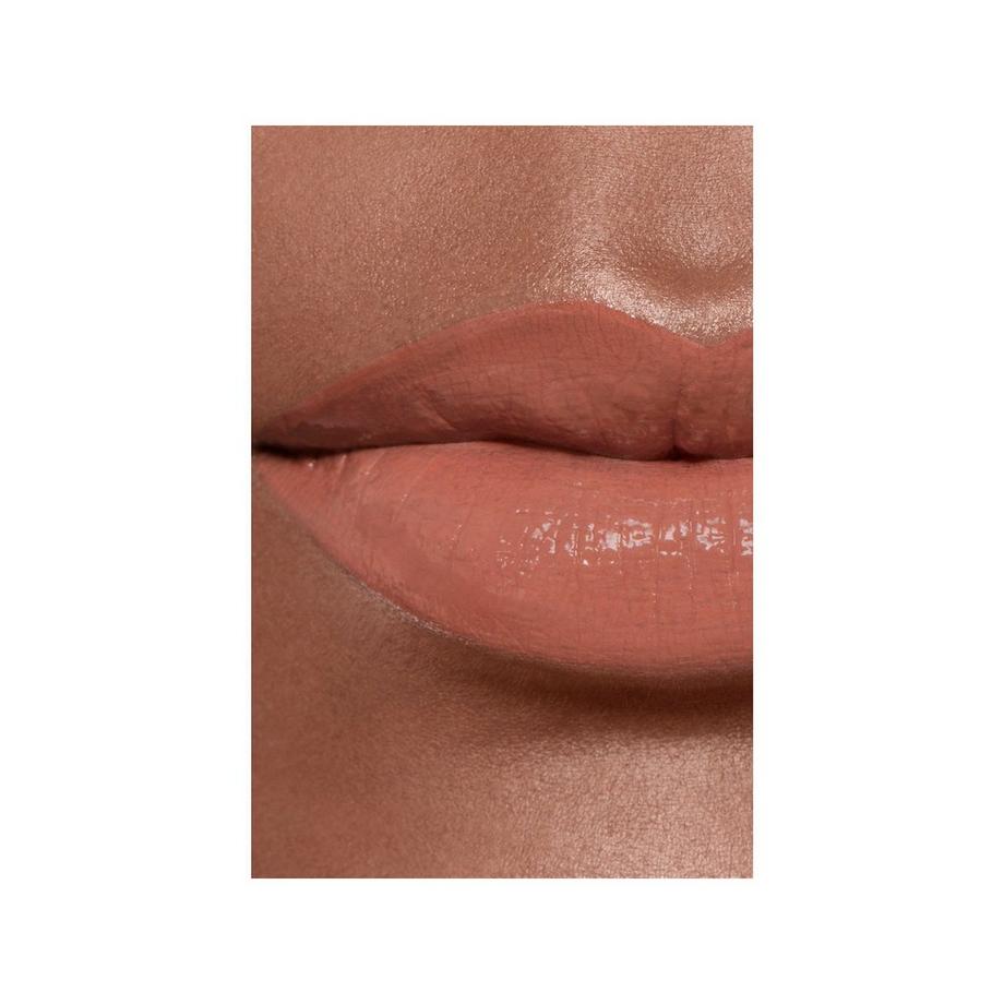 CHANEL ROUGE COCO BLOOM ⁠ DER FEUCHTIGKEITSSPENDENDE, AUFPOLSTERNDE, HOCHGLÄNZENDE UND FARBINTENSIVE LIPPENSTIFT MIT LANGEM HALT. 
