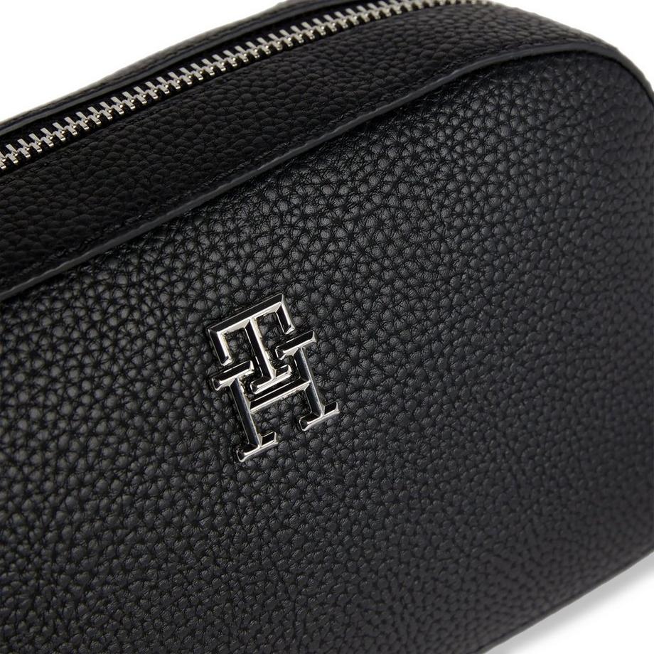 TOMMY HILFIGER TH Emblem Reporter Bag  