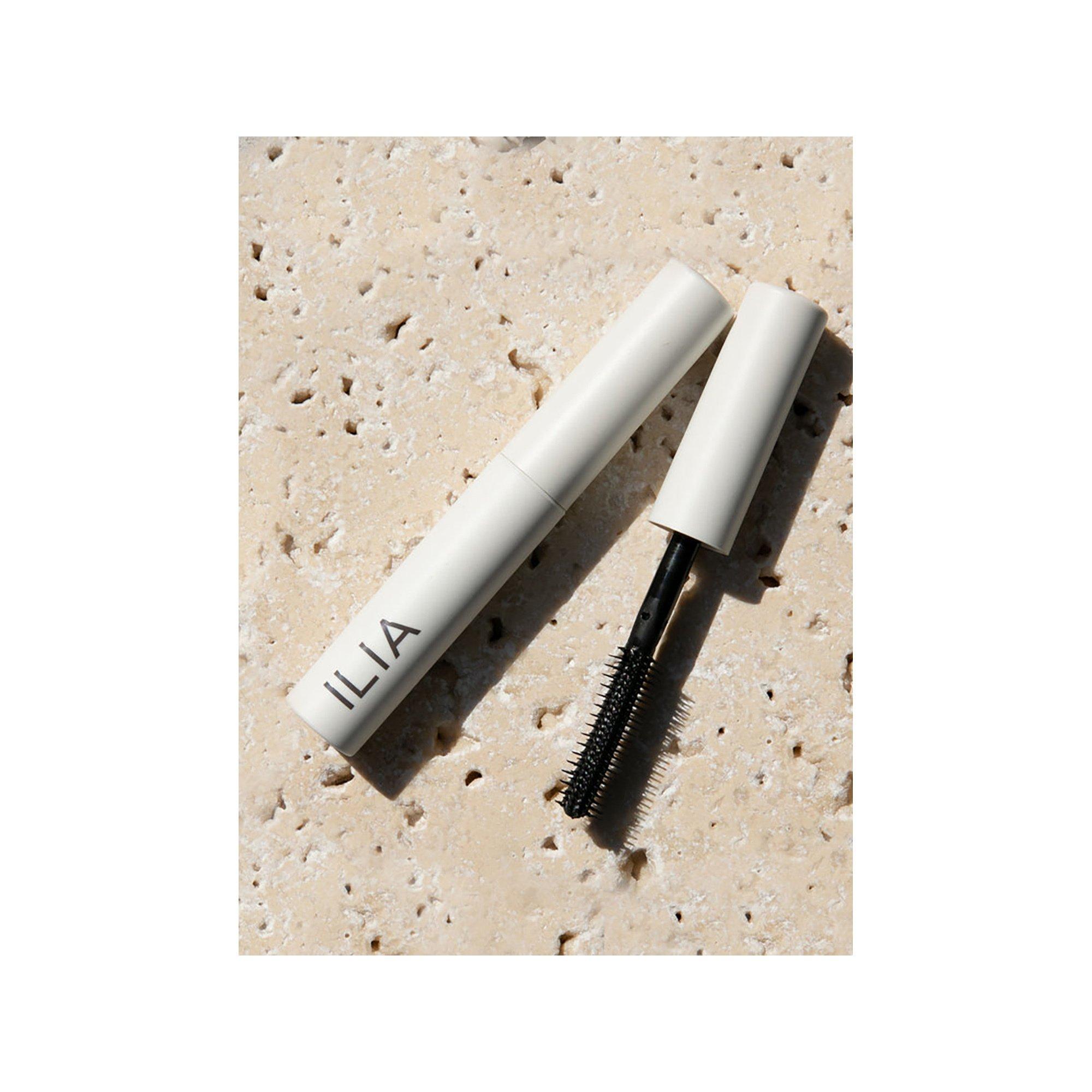 ILIA  Limitless Lash – Mascara Für Optimale Länge 