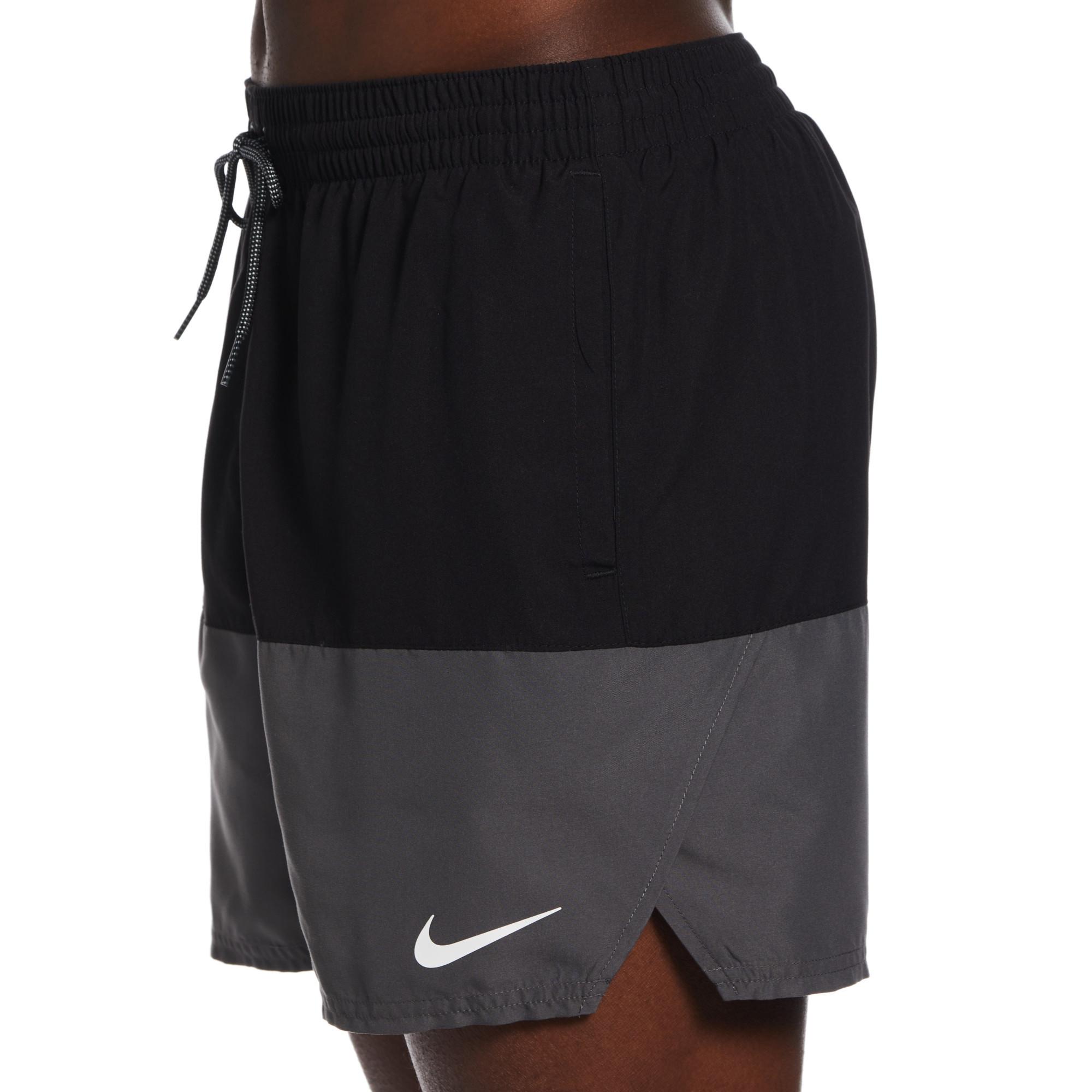 NIKE nessb451 Badeshorts 