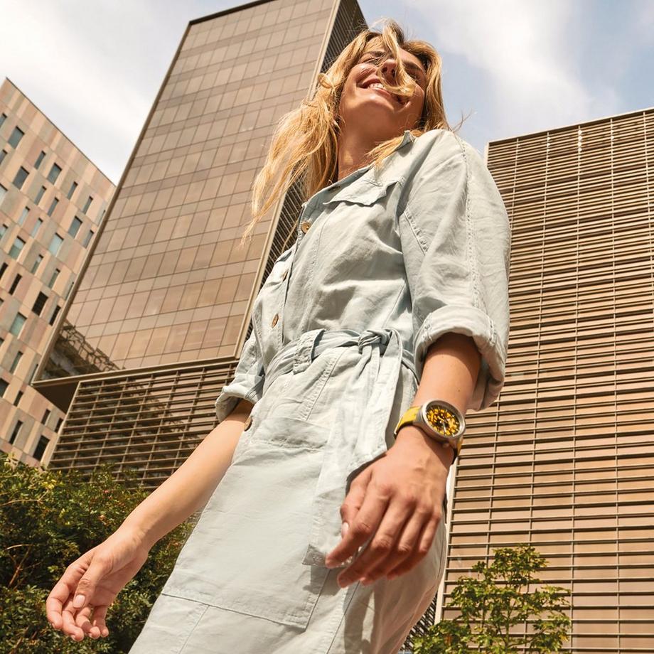 swatch BIG BOLD IRONY  BOLDEN YELLOW Horloge analogique 