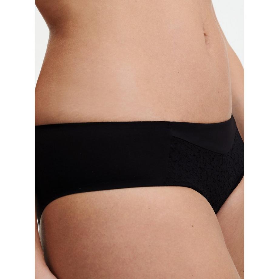 Chantelle Norah Slip  