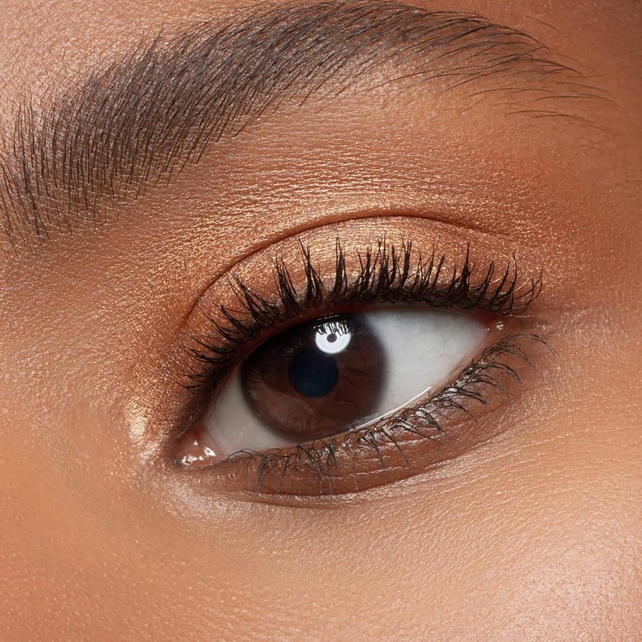 essence  Blend & Line Eyeshadow Stick  