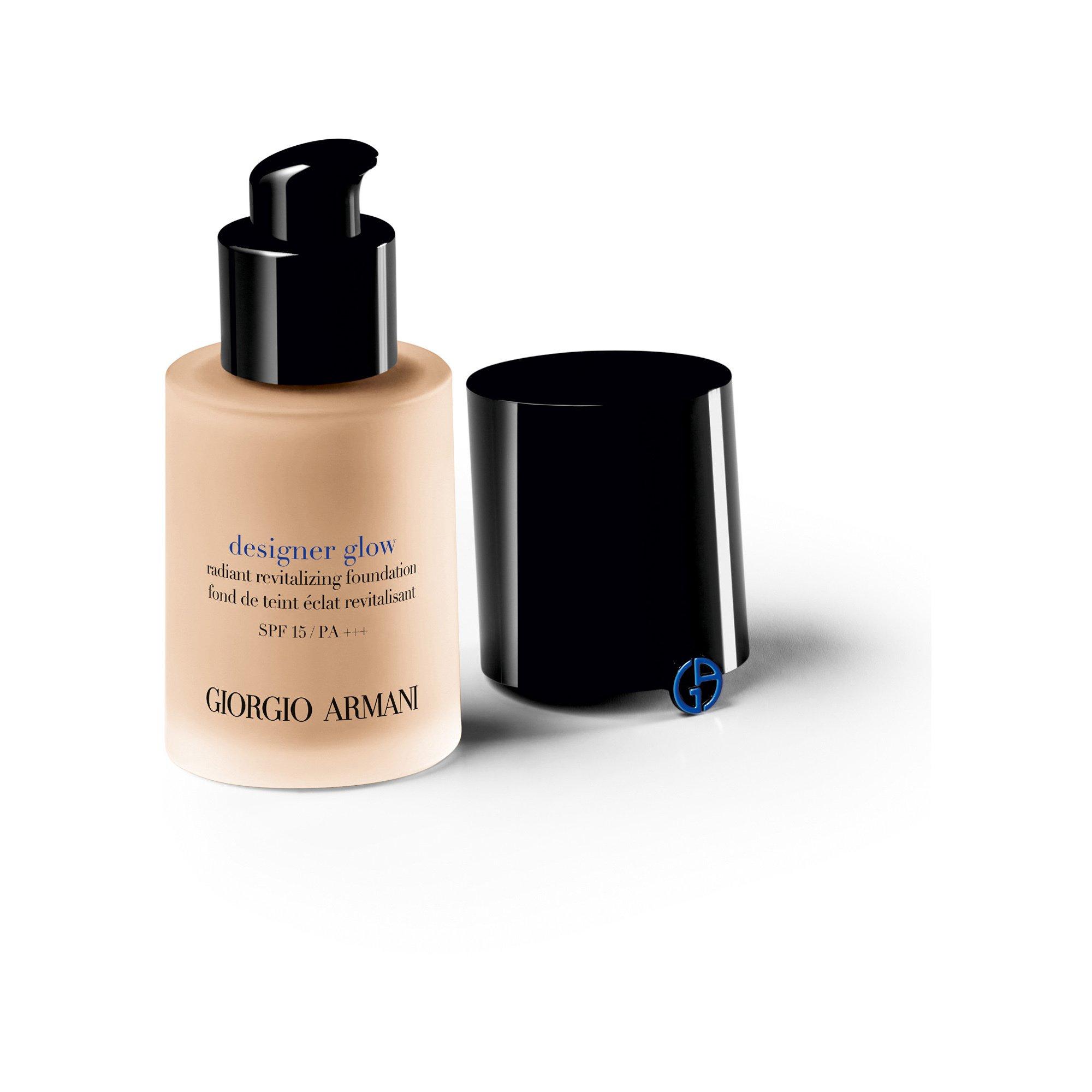 ARMANI  Designer Glow Foundation 