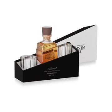 Tailored Premium Blended Whisky con occhiali 