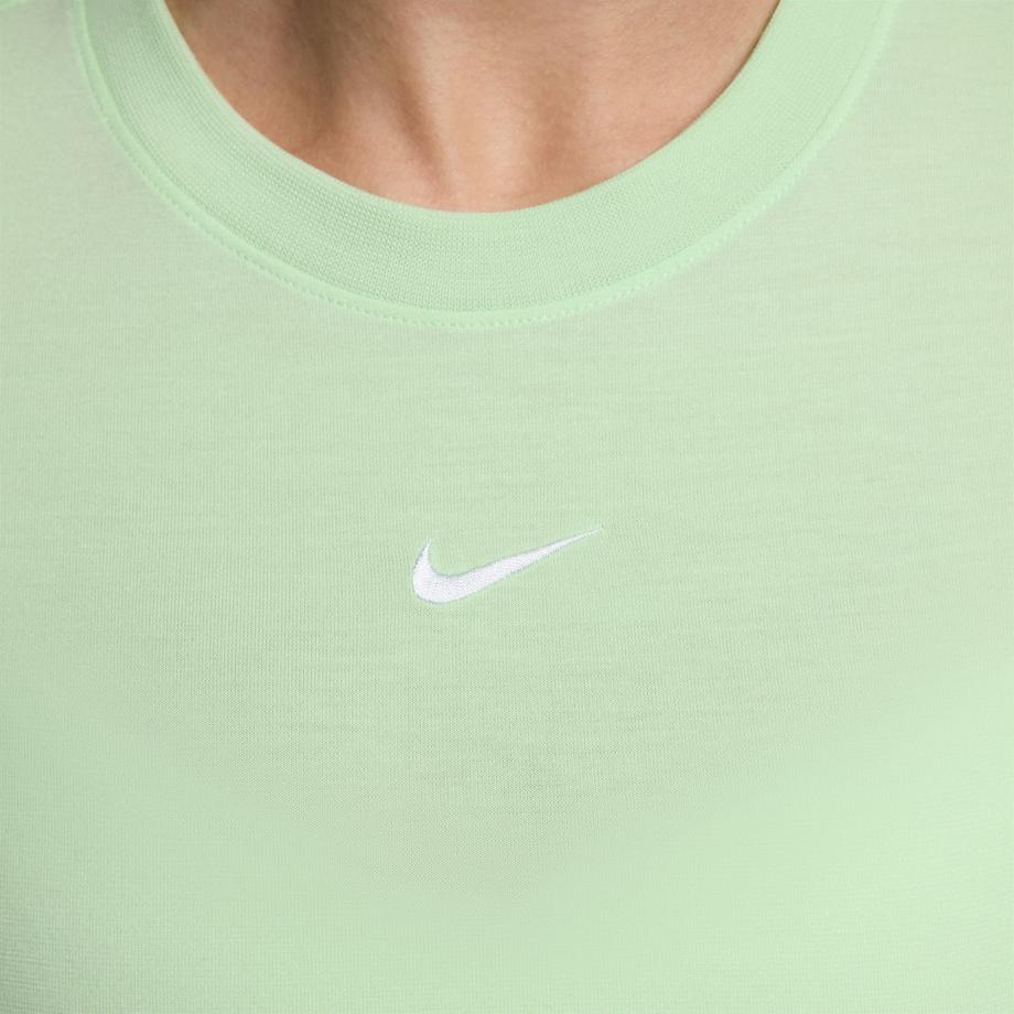 NIKE ESSENTIALS Cropped Top 