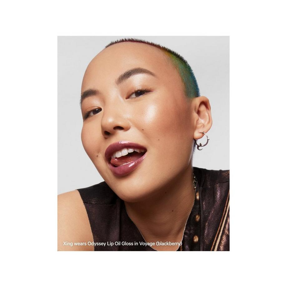 MILK  Odyssey Lip Oil Gloss - Odyssey Lipgloss mit feuchtigkeitsspendendem Trockenöl 