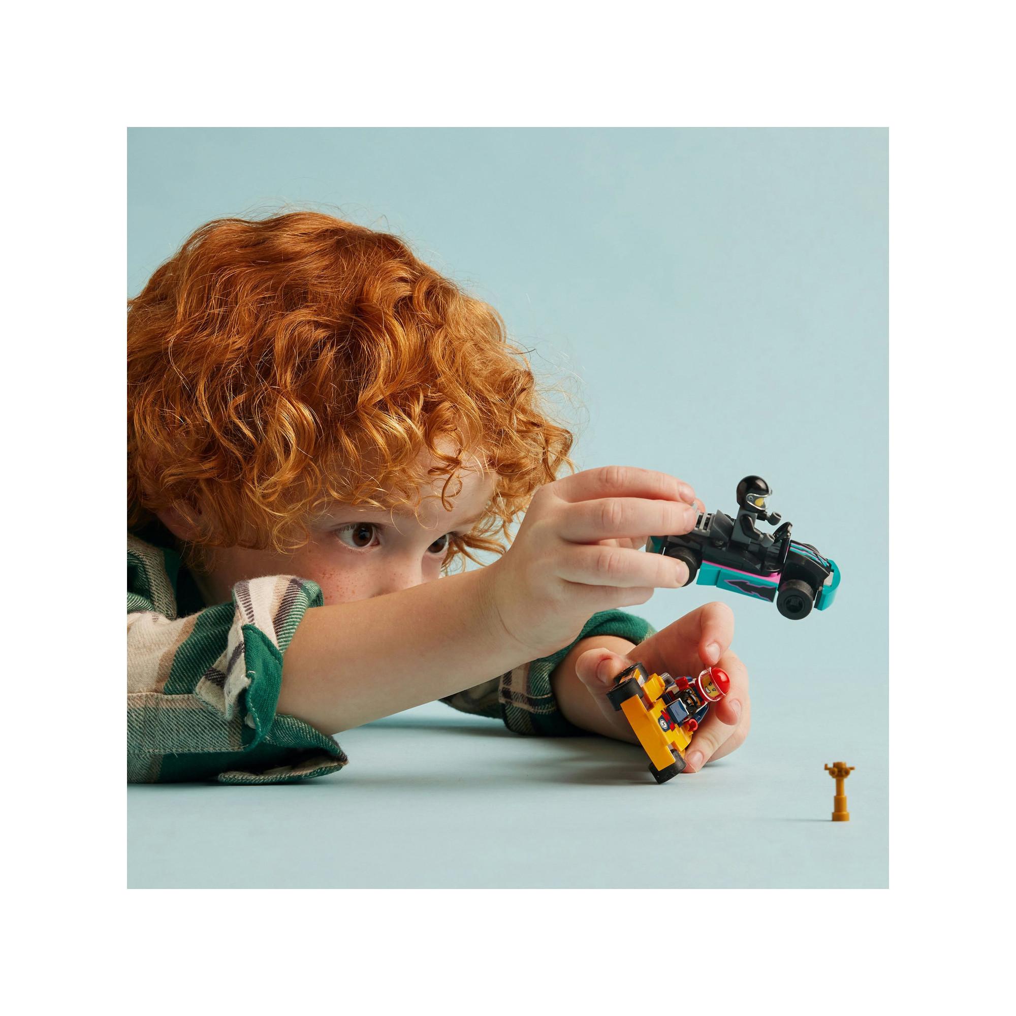 LEGO®  60400 Go-kart e piloti 