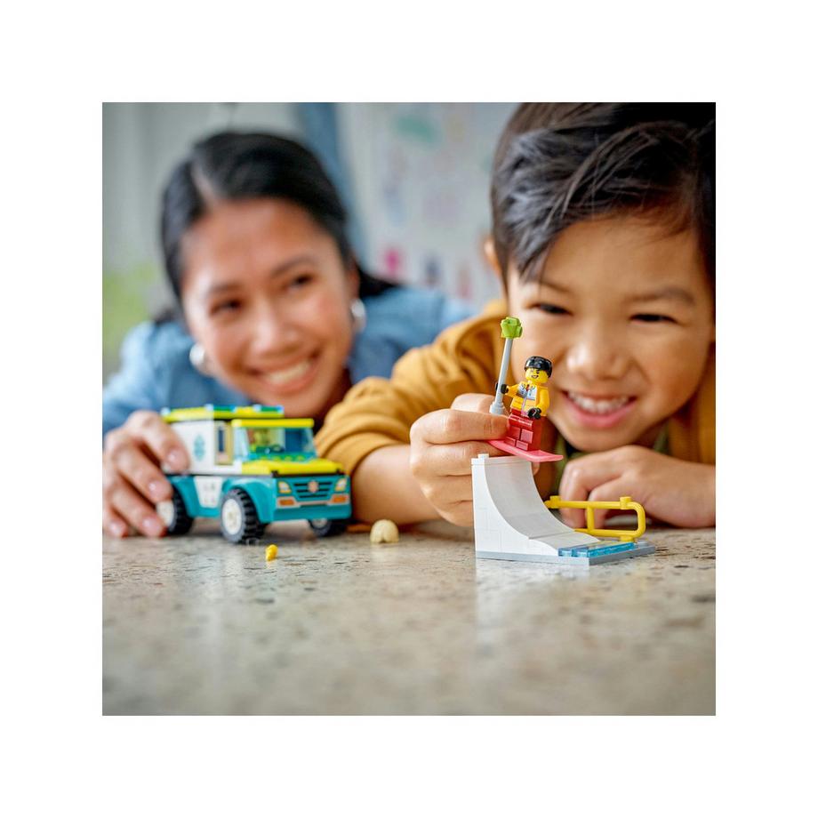 LEGO®  60403 L’ambulance de secours et le snowboardeur 