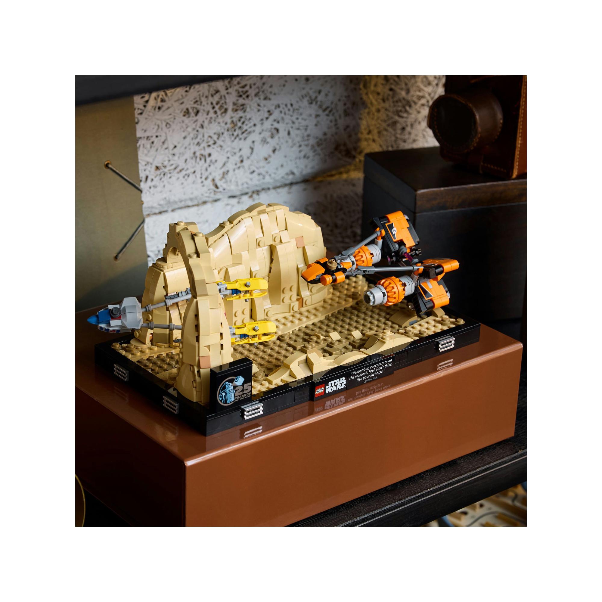 LEGO®  75380 Podrennen in Mos Espa – Diorama 