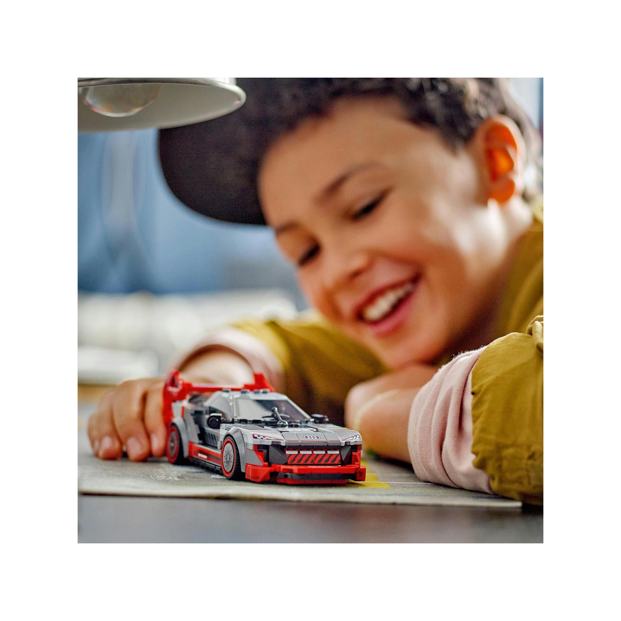 LEGO®  76921 Voiture de course Audi S1 e-tron quattro 