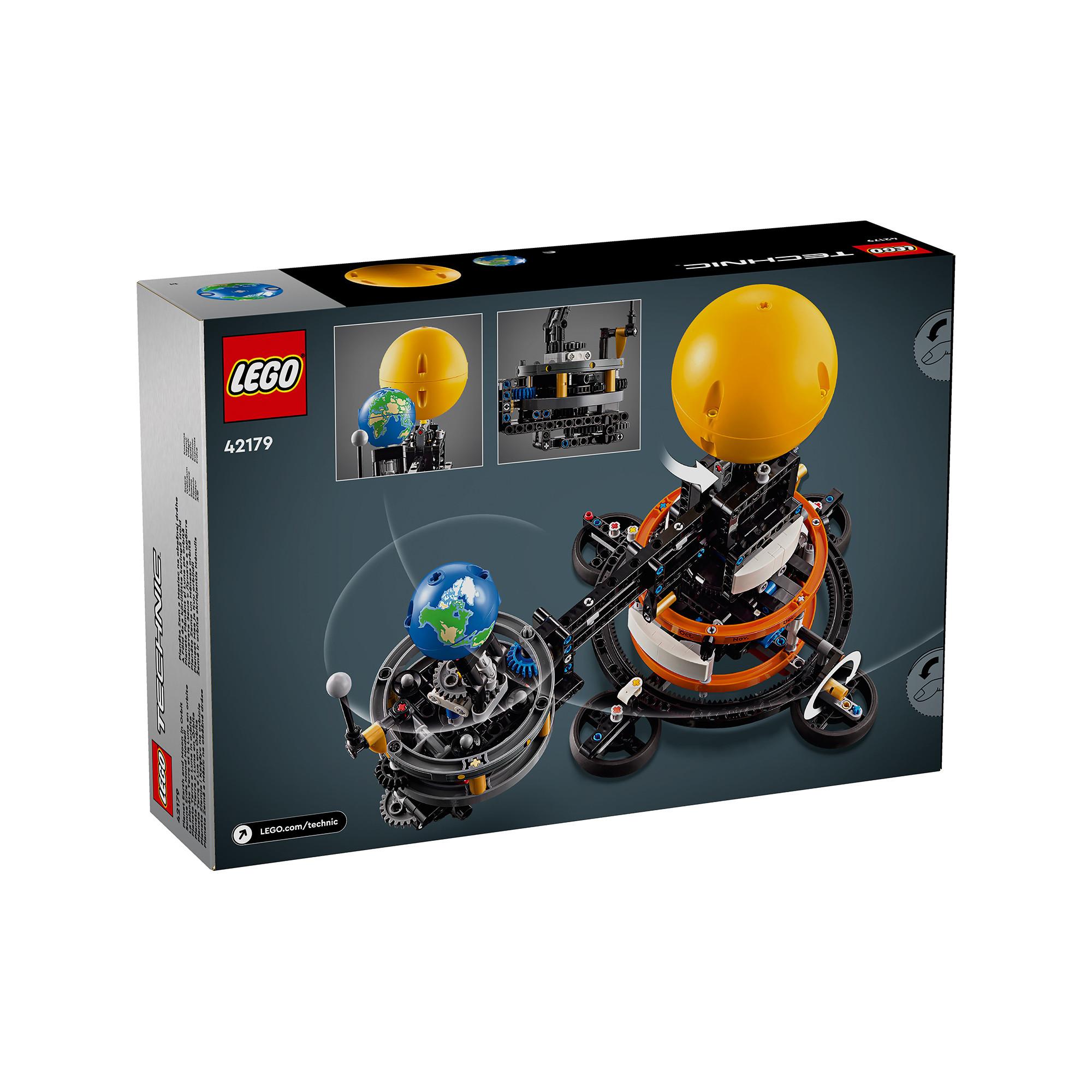 LEGO®  42179 La planète Terre et la Lune en orbite 