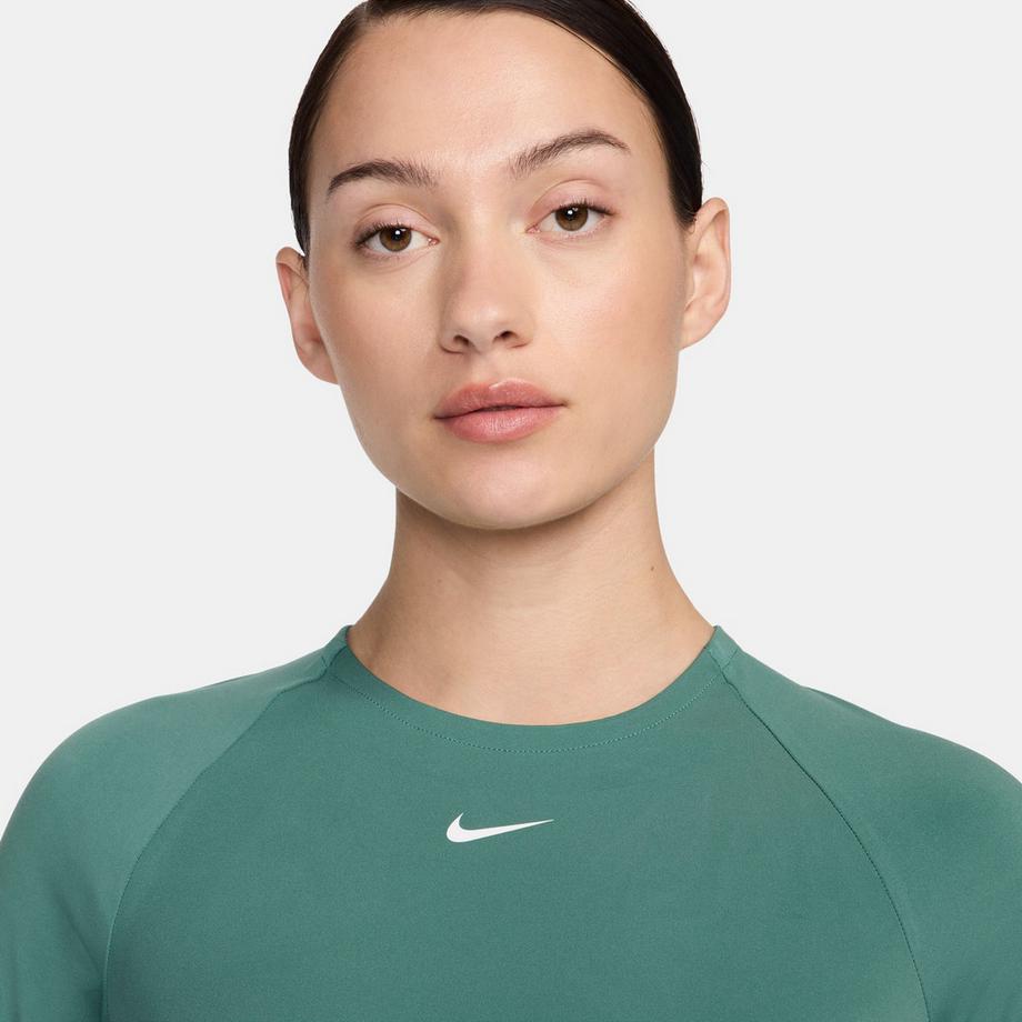 NIKE PRO Cropped T-Shirt 