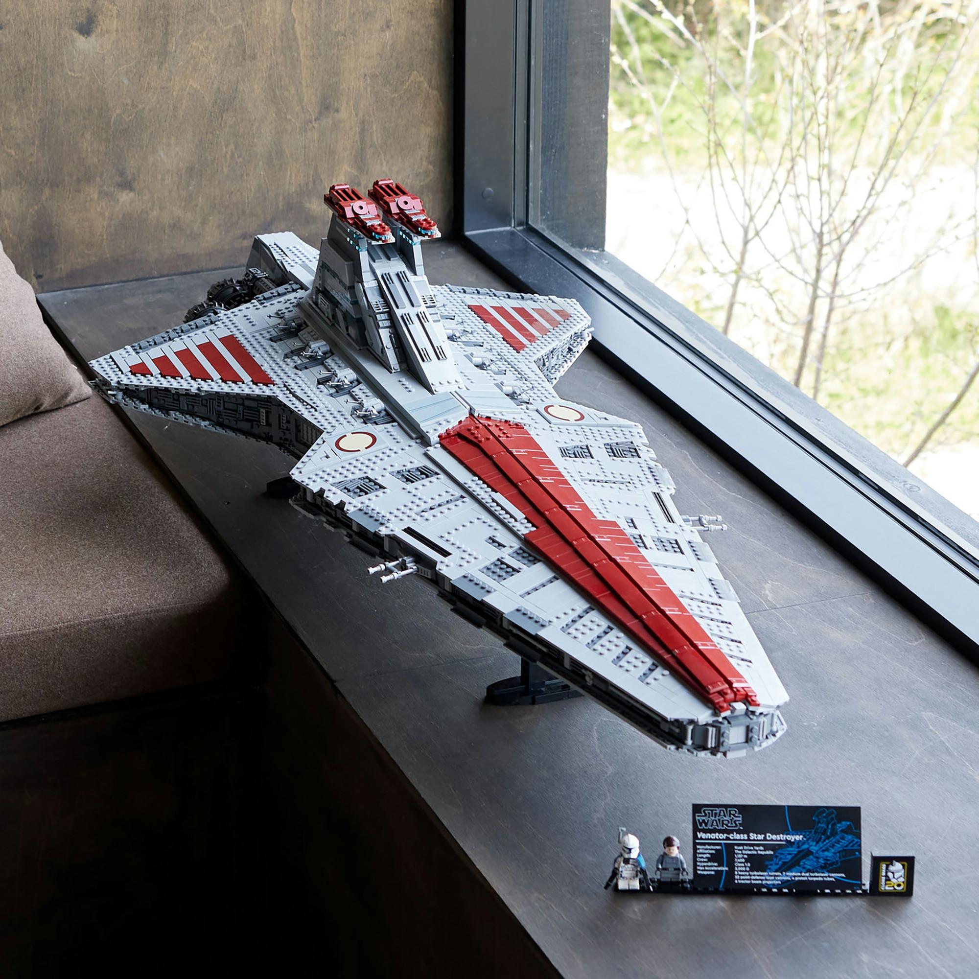 LEGO®  75367 Incrociatore d’attacco della Repubblica classe Venator 