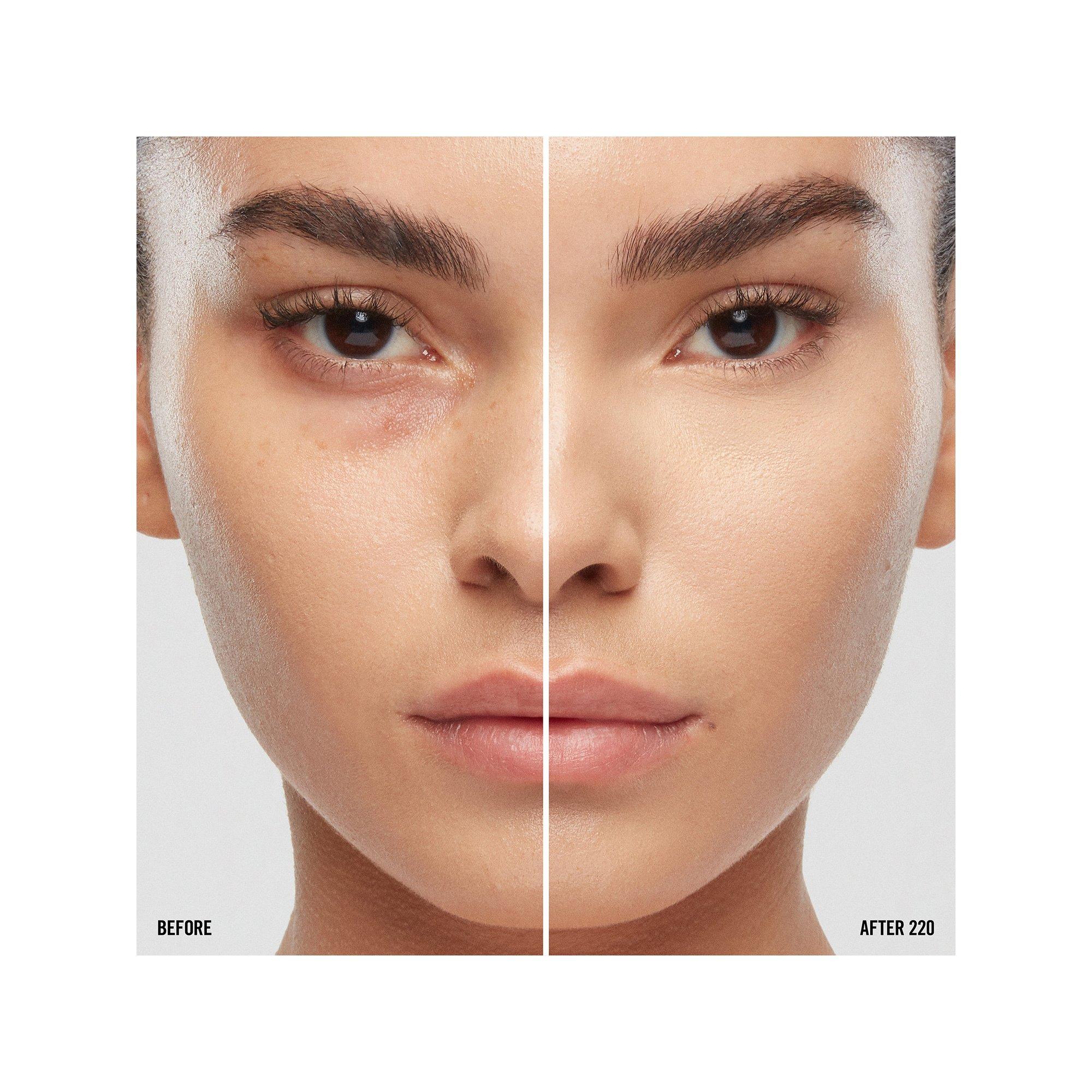 MAKEUP BY MARIO  Illuminant Surrealskin™ Concealer - Anticernes illuminant 