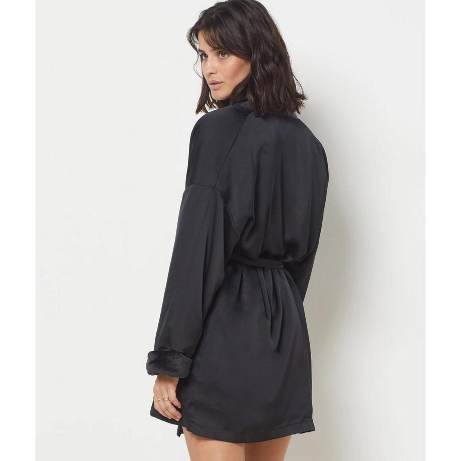 Etam Vestaglia in raso con polsini in pelliccia sintetica  