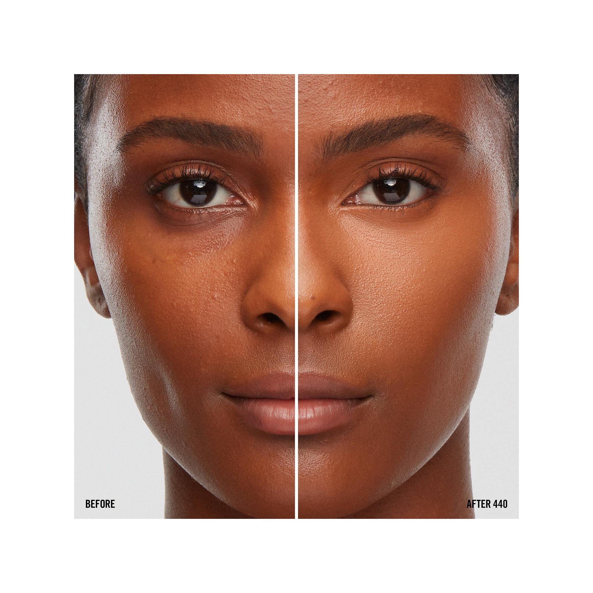 MAKEUP BY MARIO  Illuminant Surrealskin™ Concealer - Anticernes illuminant 