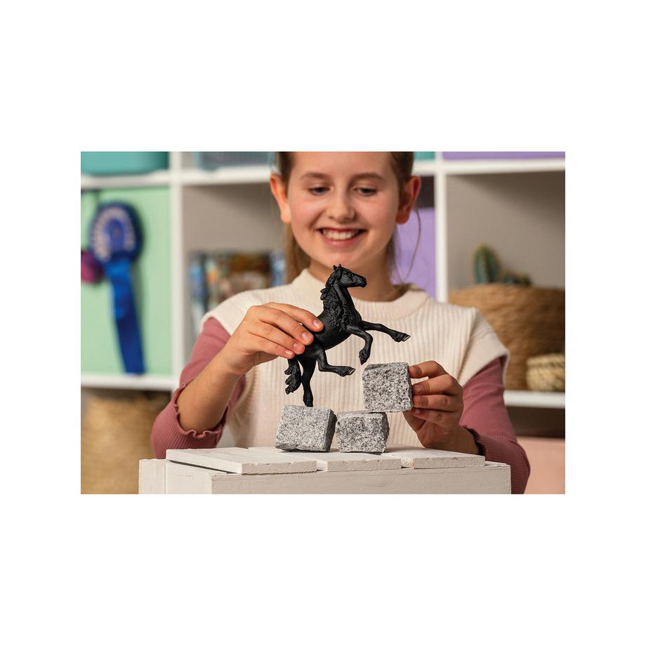 Schleich  13975 Stallone Frisone 