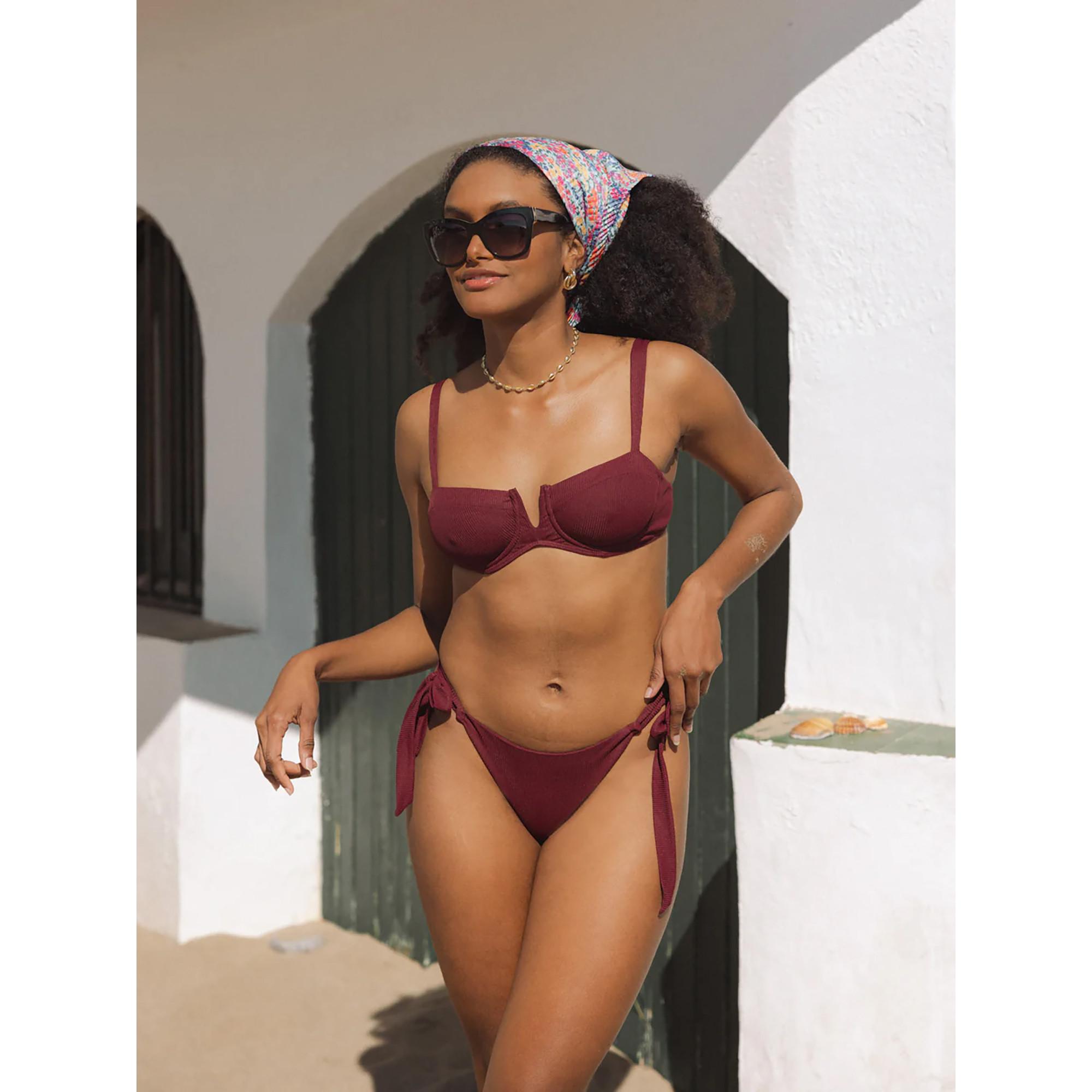 Image of Bikini Unterteil, Slip Damen Bordeaux L