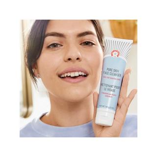 FIRST AID BEAUTY  Face Cleanser - Detergente Viso 