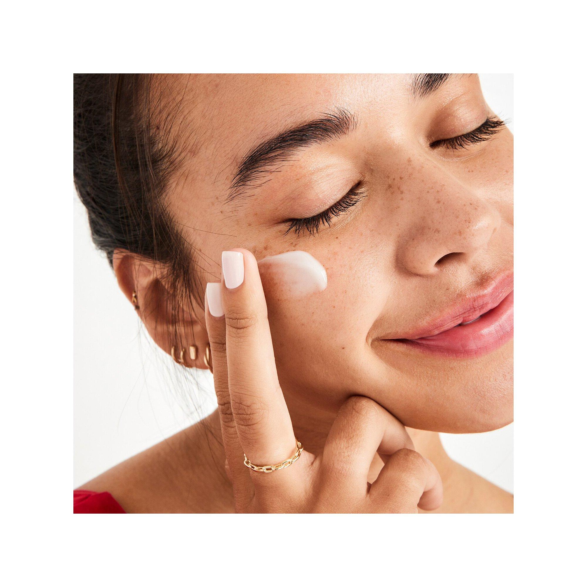 FIRST AID BEAUTY  Ultra Repair Oil-Control Moisturizer – Feuchtigkeitscreme gegen Glanz 