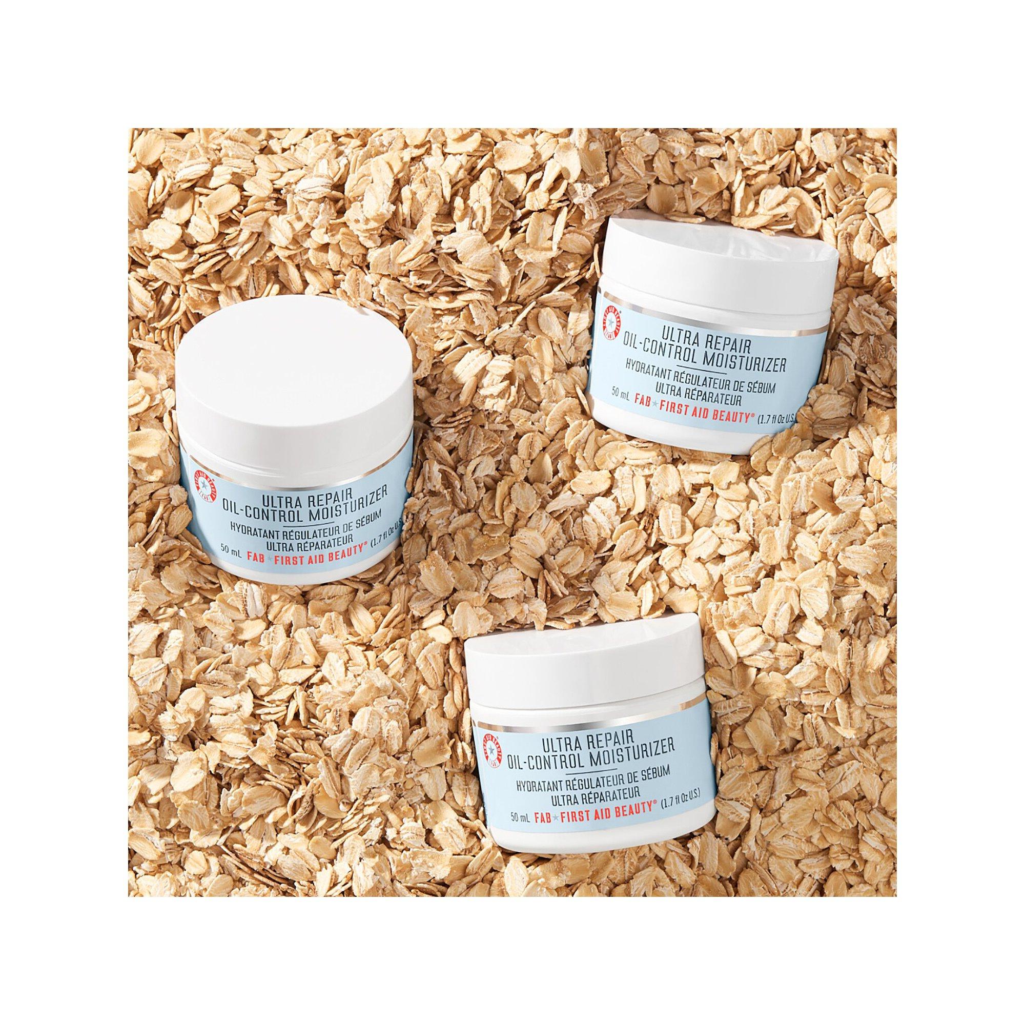 FIRST AID BEAUTY  Ultra Repair Oil-Control Moisturizer – Feuchtigkeitscreme gegen Glanz 