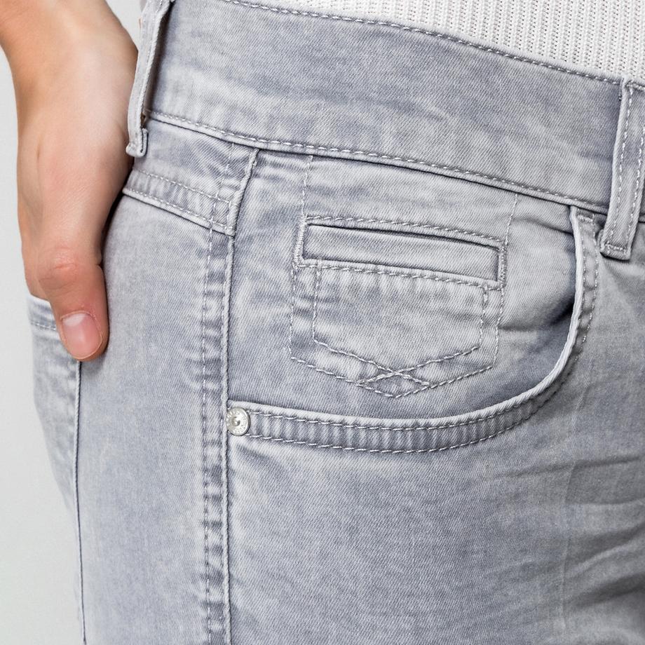 ANGELS Darleen Straight Leg Mid Waist Jeans  