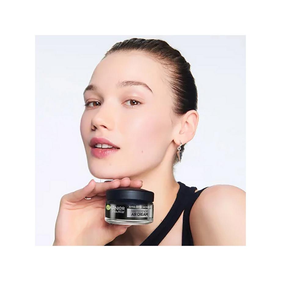 GARNIER  SkinActive 3in1 Air Cream Crema viso opacizzante 