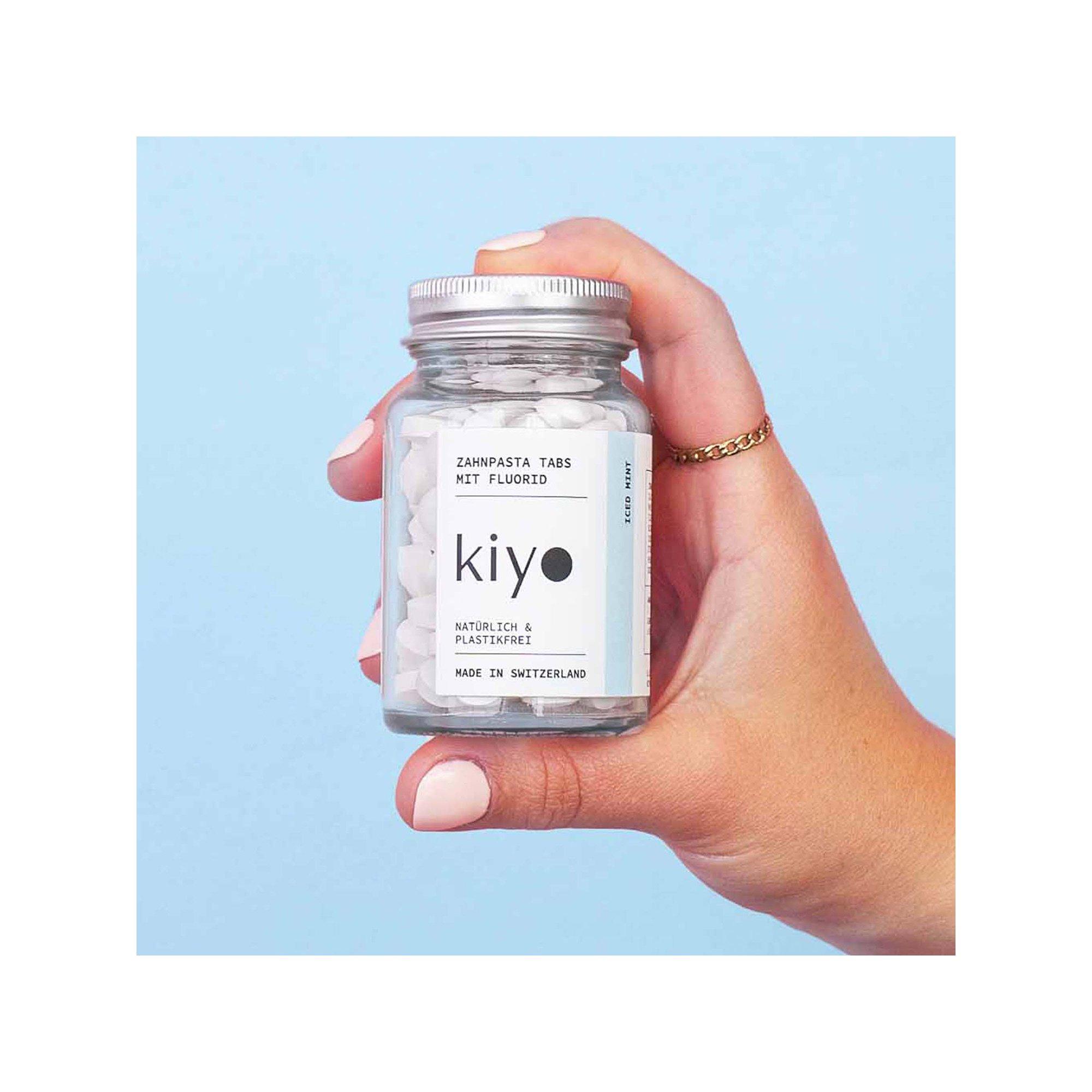 KIYO  Dentifricio in pastiglie "iced mint" 