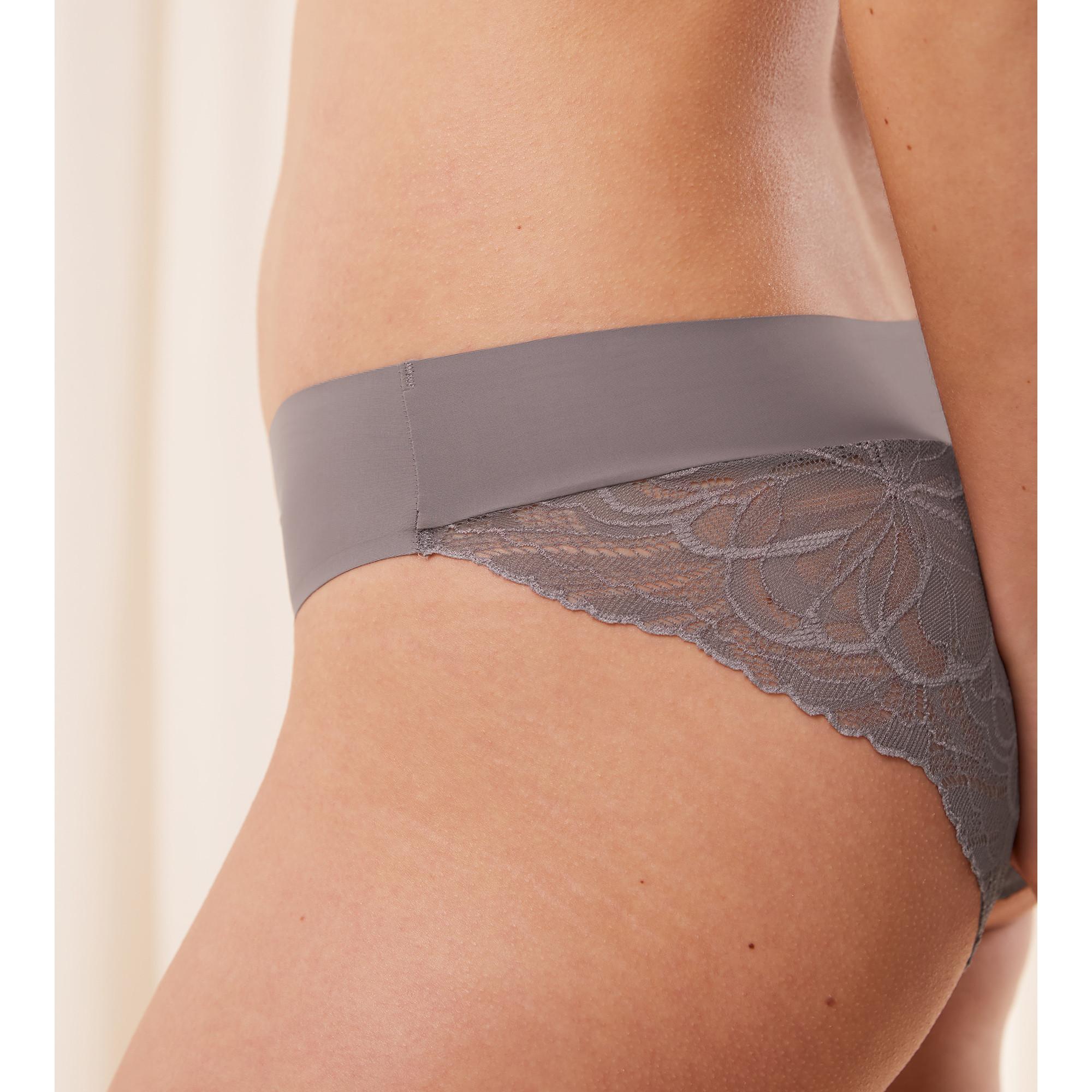 Triumph Body Make-Up Illusion Lace Slip, taille haute 