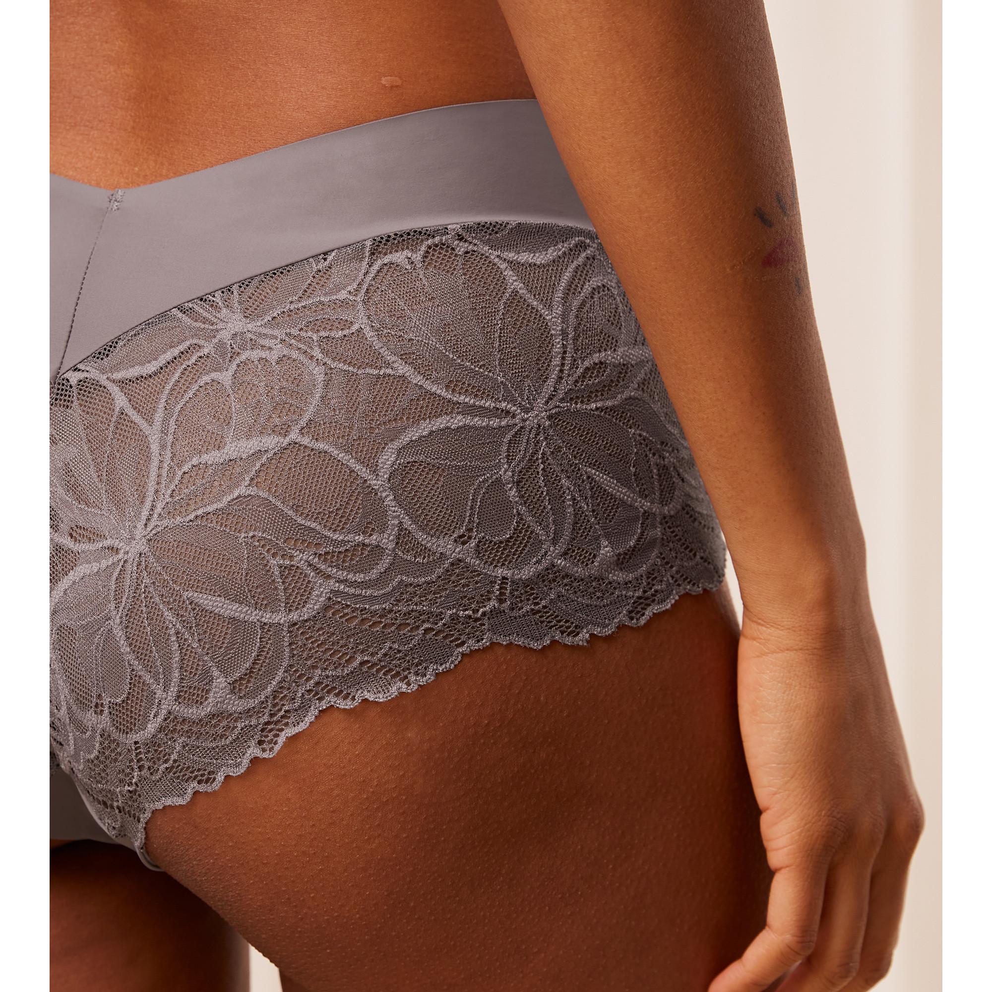 Triumph Body Make-Up Illusion Lace Shorty 