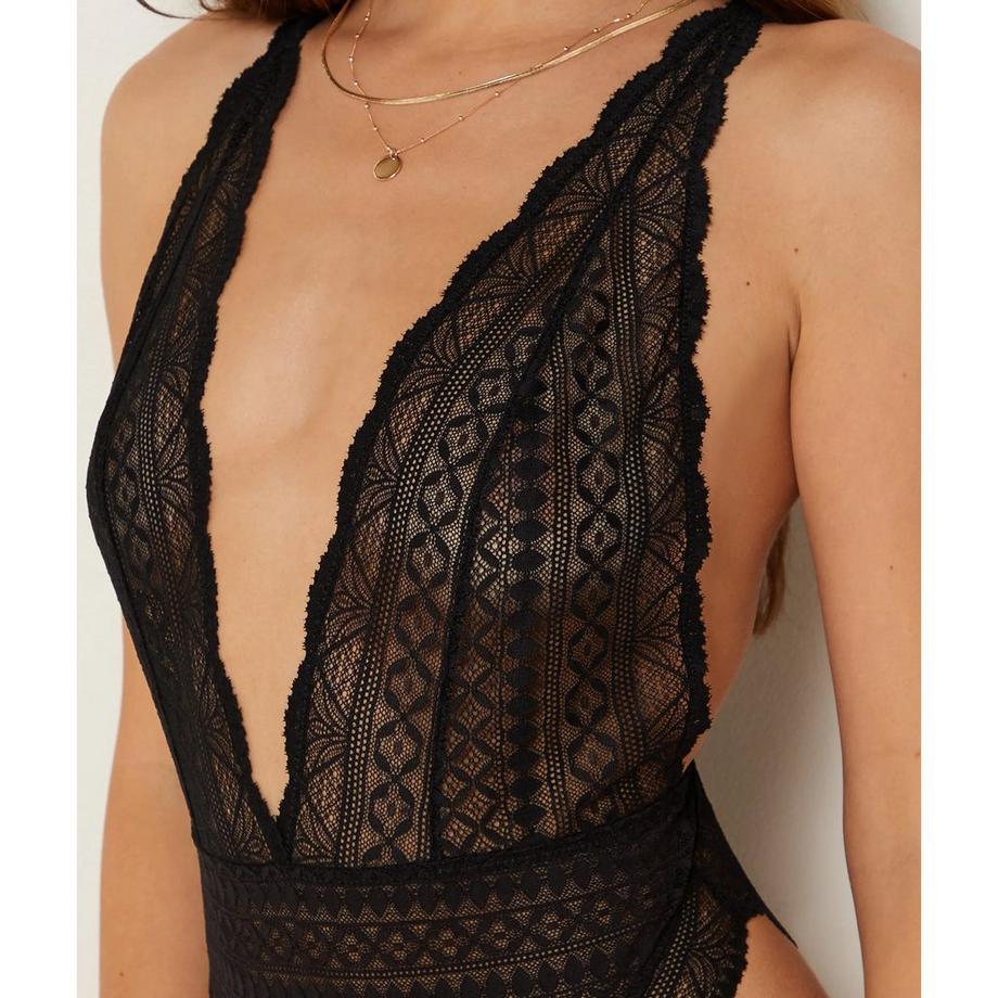 Etam Spitzen Body mit tiefem V-Ausschnitt  