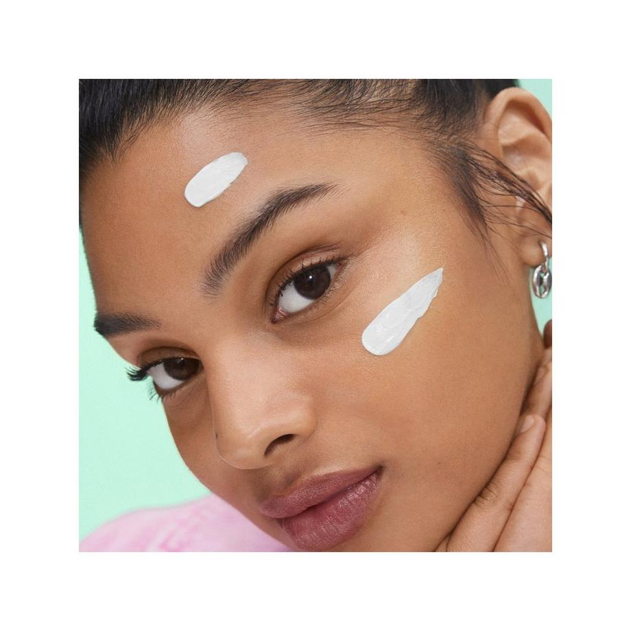 SEPHORA  Beruhigende Creme - Feuchtigkeitsspendende Hyaluronsäure und beruhigender Centella asiatica 