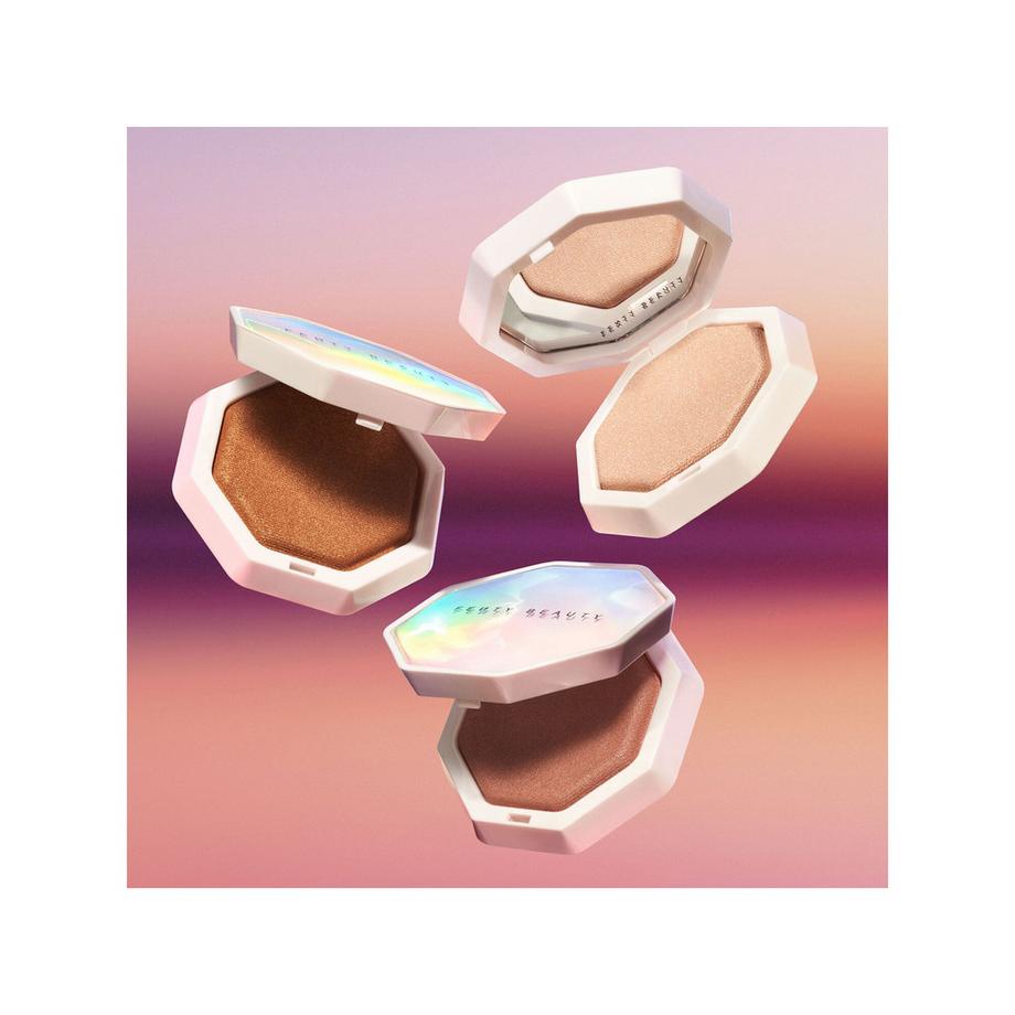 Fenty Beauty By Rihanna Demi' Glow Light  Highlighter diffusant 