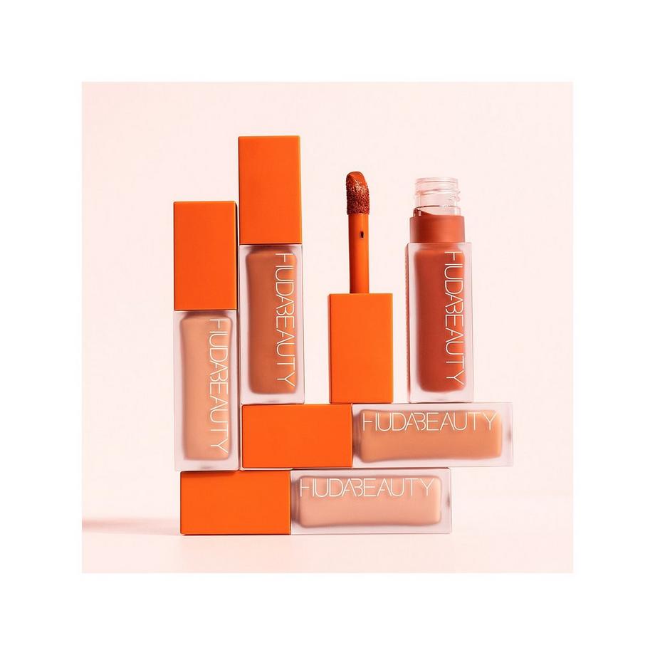 Huda Beauty  #FAUXFILTER Color Corrector - Correttore dell'incarnato 