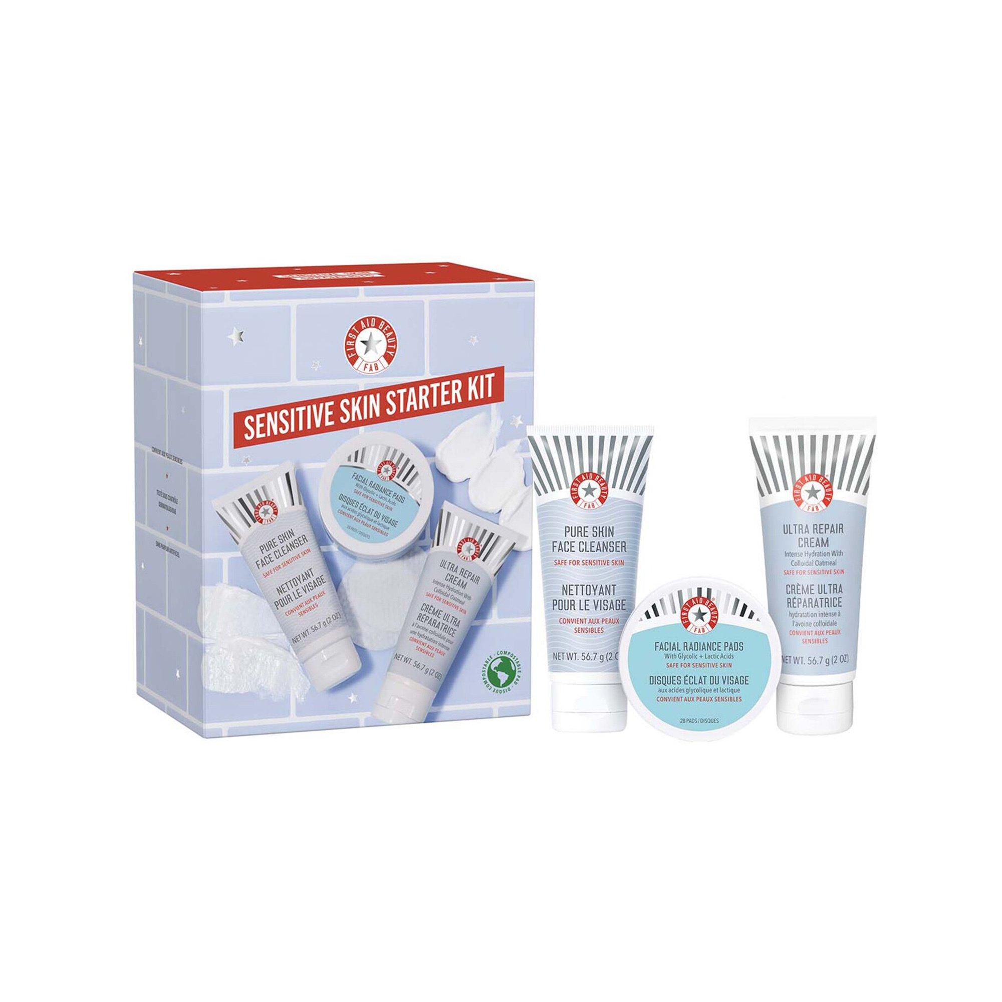 FIRST AID BEAUTY  Kit routine per pelli sensibili - Deterge, esfolia e idrata 