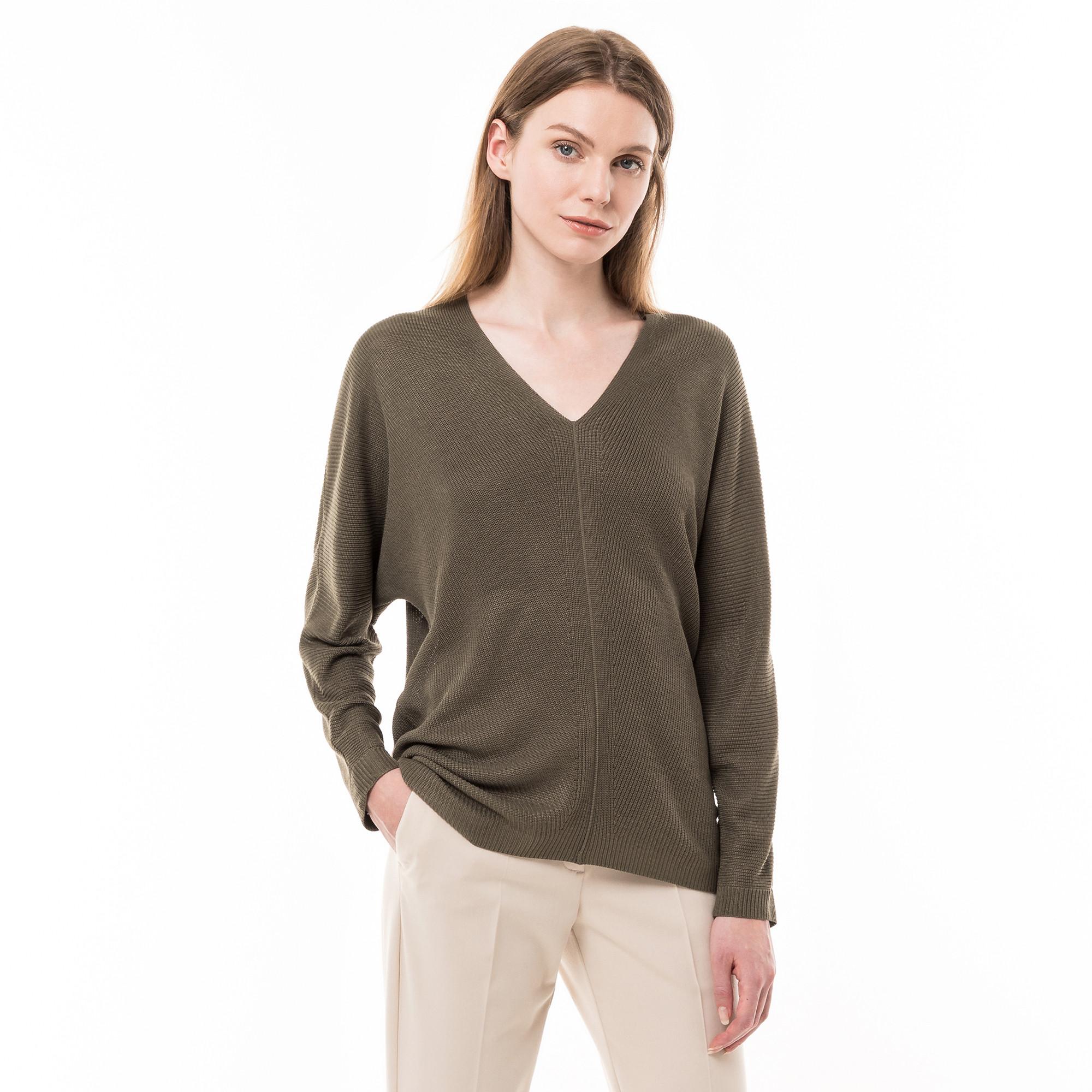 Manor Woman  Pullover, V-Neck 