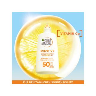 GARNIER  Super UV Sonnenschutzfluid Anti-Dark-Spots mit Vitamin C LSF 50+ 