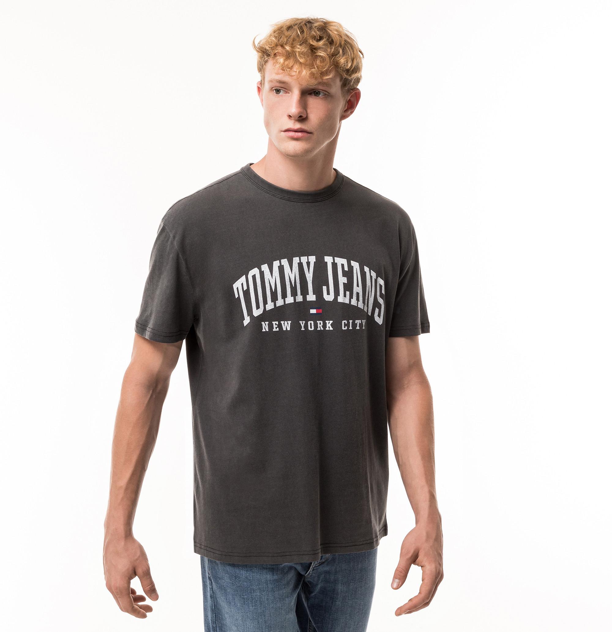 TOMMY JEANS TJM REG ARC VARSITY WASHED TEE T-Shirt 