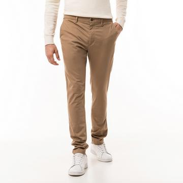 Pantalon chino, Regular Fit