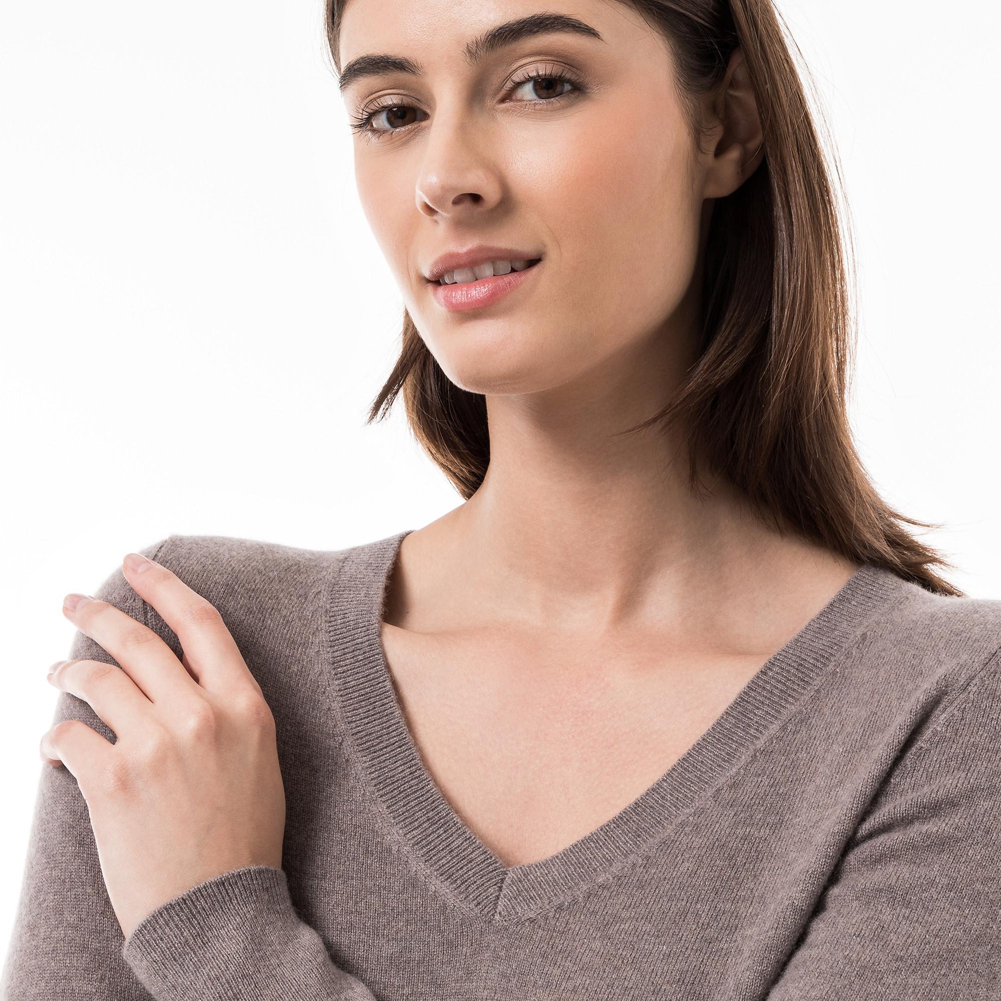 Manor Woman  Bio-Cashmere Pullover, V-Neck 