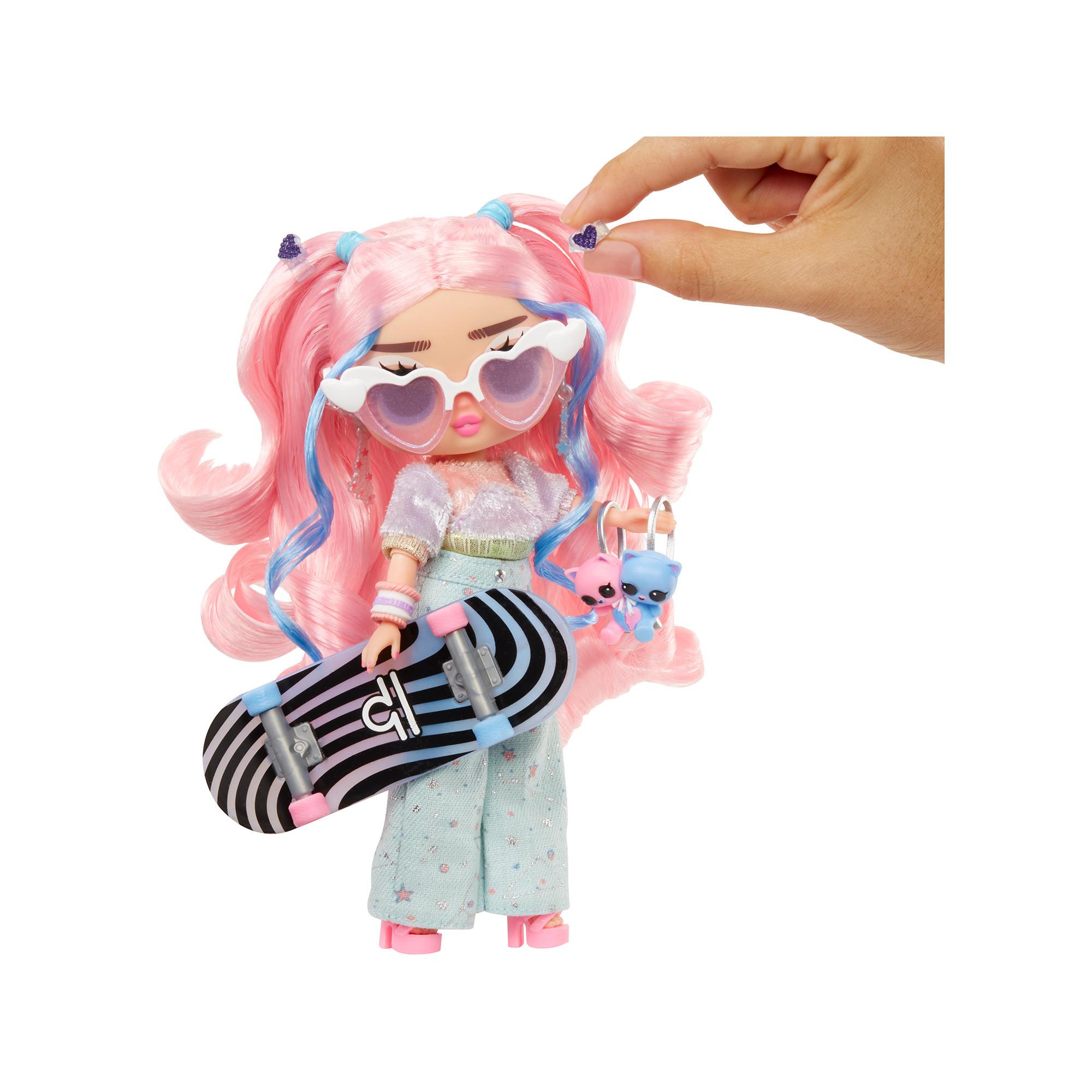 MGA  L.O.L. Tweens Core Doll Flora Moon 