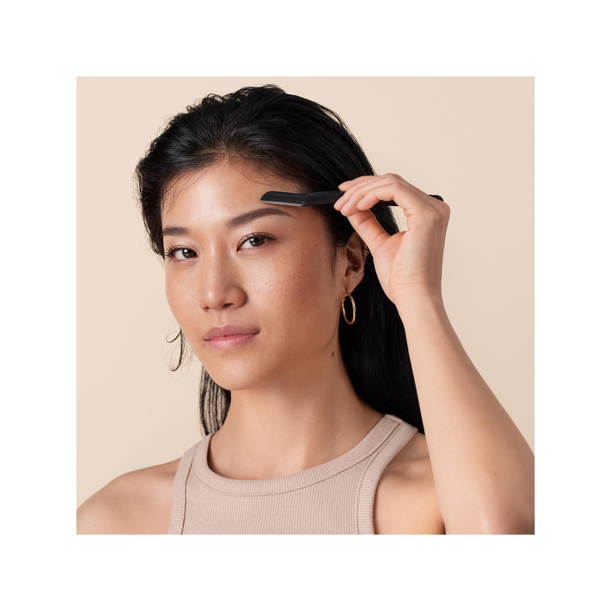 CATRICE  Magic Perfectors Brow Shaper 