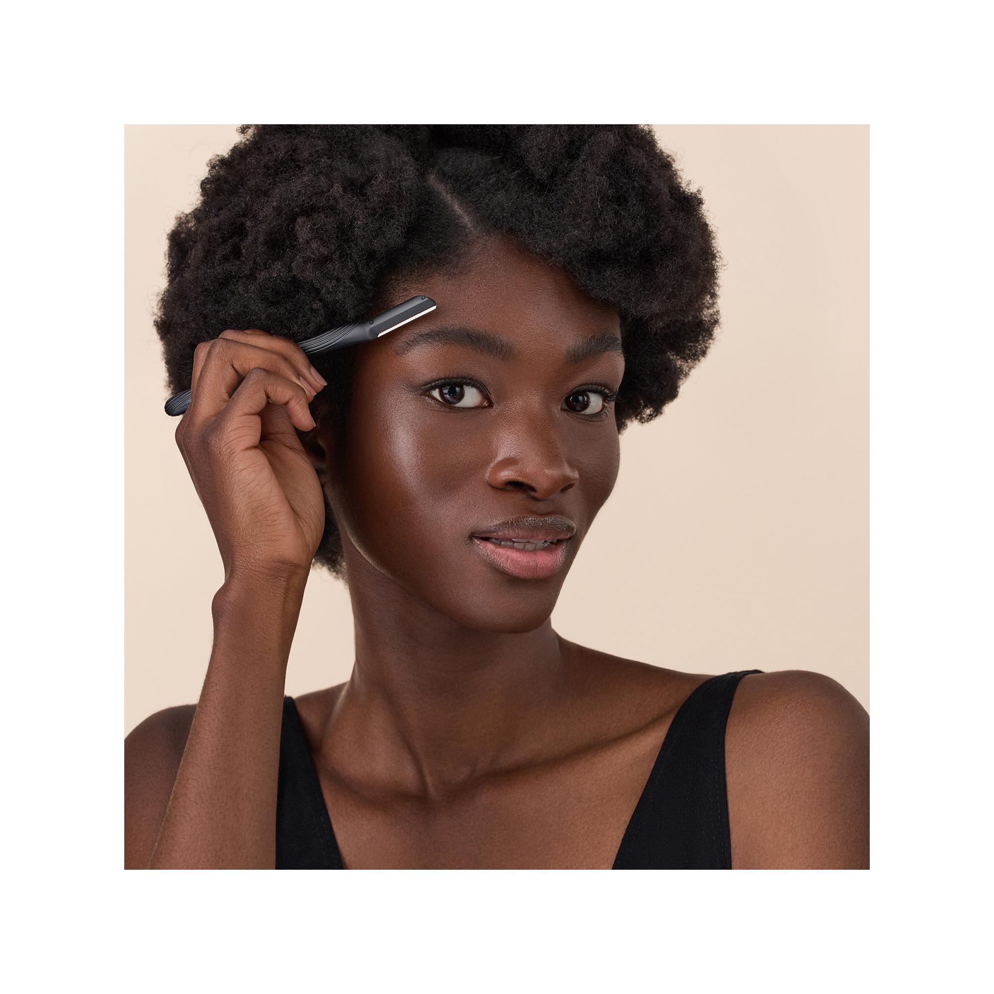 CATRICE  Magic Perfectors Accessorio Styling Sopracciglia 